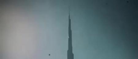 Девушка без лица красивая сидит возле дерева 2019. Уединение с богом. О, дьявольщина! где же половина другая?. Анна степанова театральный критик. Мужчина стоит за диваном фото.